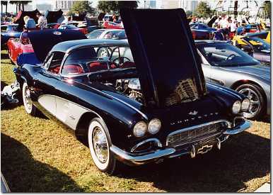 007.Next to which was this Black '61.JPG