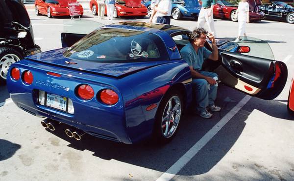 016.Does Kerry EVER stop cleaning his blue '02.JPG