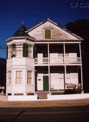 107.Here's a little Key West fixer-upper, only 1.6M dollars.JPG