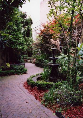 100.Beautiful private gardens.JPG