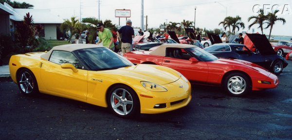 014.The only thing in common these two Vettes shared was the color of their tops.JPG