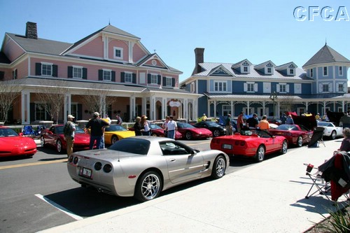 049.And, after you've looked over all the Vettes, it's time to go shopping.jpg