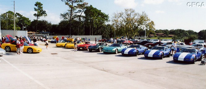 006.The show field filled up fast.JPG