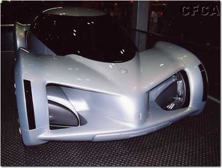 039.This is the General's 'AUTOnomy' hydrogen fuel cell 'skateboard' platform.JPG