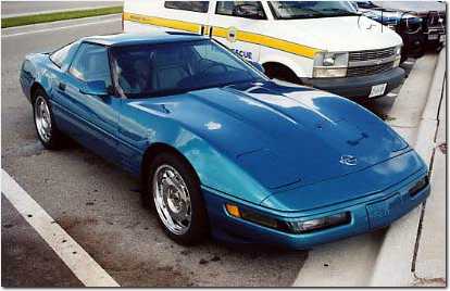 011.John's and Kathy's Aqua '92 takes a break, too.jpg
