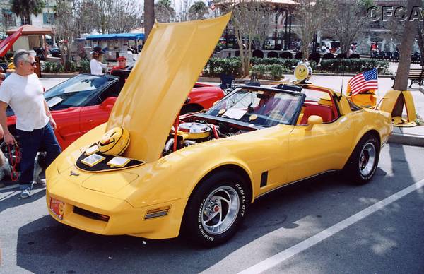 032.Like this 'unique' yellow '80.JPG