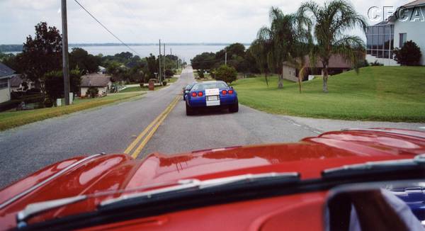 028.Back on the road, the scenery was just getting interesting, when . . ..JPG