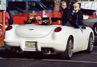 007.The Avelate II prepares for a photo shoot.JPG