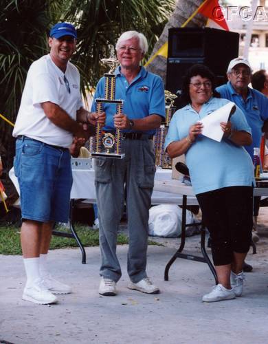 073.Hutch accepting his C4 award.JPG