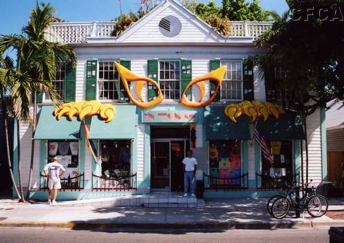 089.And one of its more unique buildings.JPG