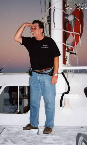 122.Gary was the only one to see the famous green flash as the sun sank into the ocean.JPG