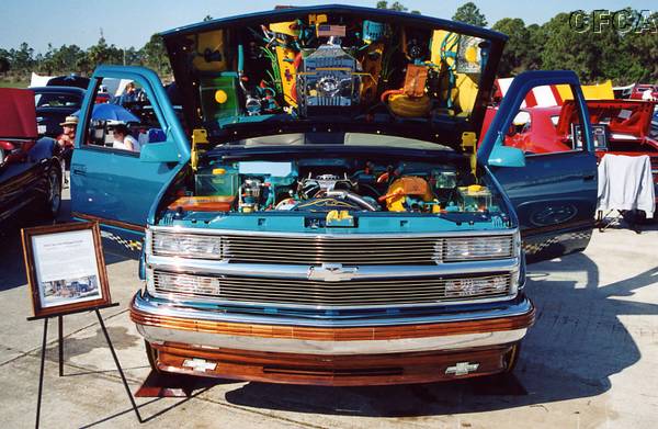 011.Supposedly, it's a daily driver.JPG