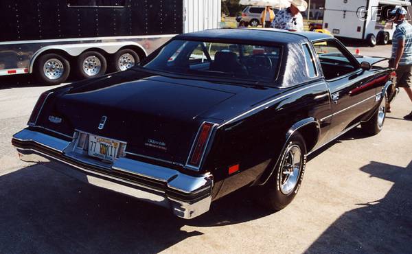 027.If there was an NCRS for Cutlass's, this one would be a Top Flight.JPG