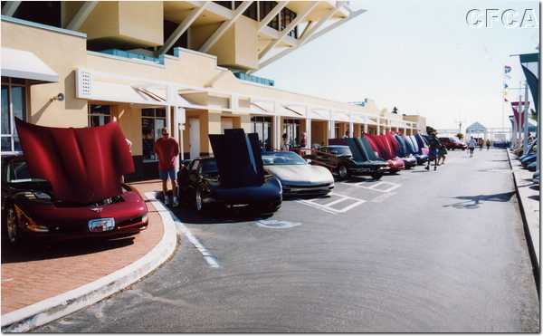 001.Hurricane, what hurricane---we have a Corvette show to attend.JPG