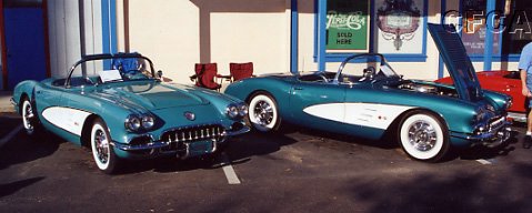 009.Phil's Tasco Turquoise '60 shared the stage with Eric's Regal Turquoise '58.JPG