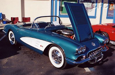 011.'Good thing Eric's '58 was a 'Display' car.JPG