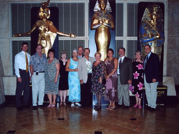 004.Okay now, HERE's the whole CFCA group with their Mums.JPG