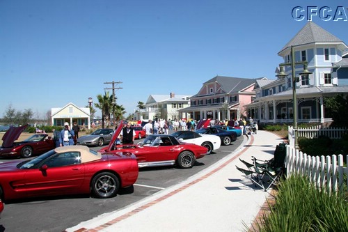 041.Not to mention lots more Corvettes.jpg