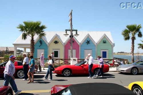 045.Lisa saw these waterfront cottages and thought, hmmm . . .jpg