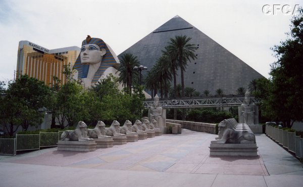 001.Luxor Hotel.JPG